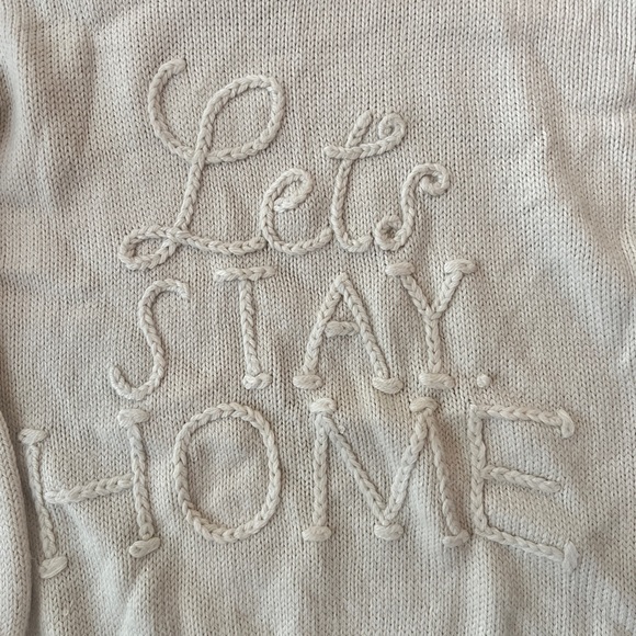 WILDFOX Let’s Stay Home sweater - Picture 2 of 5
